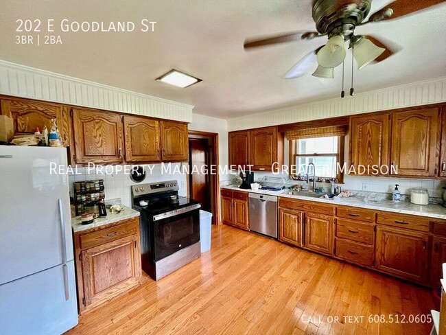 Building Photo - 202 E Goodland St