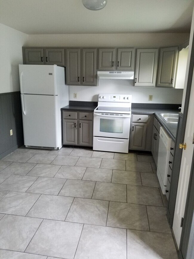 Foto del edificio - State College 3 bedroom duplex available August!