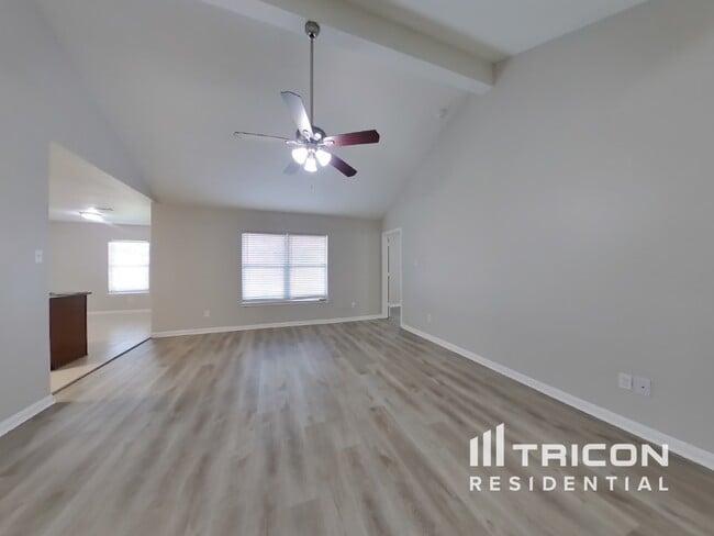 Foto del edificio - 1003 Marigold Rd