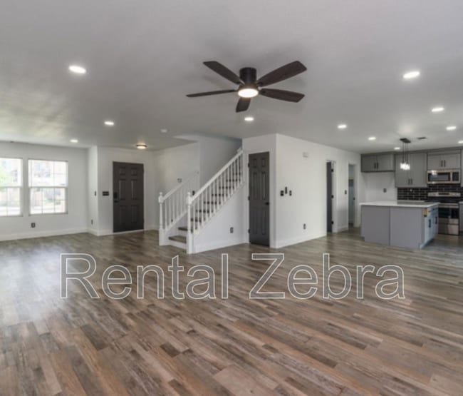 Building Photo - 3785 Compass Pointe Ave