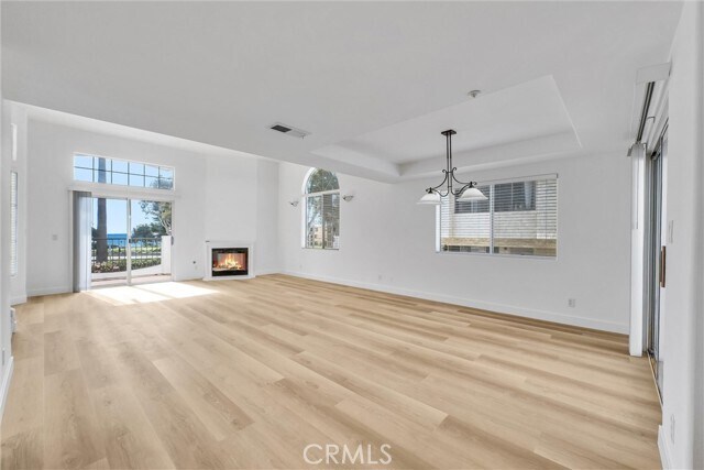 Foto del edificio - 200 N Catalina Ave