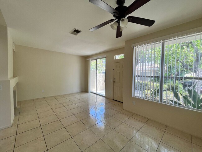 Building Photo - Quiet home now available in Eastlake - 3be...