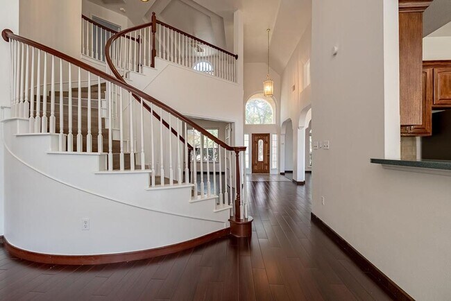 Building Photo - Stunning Circle C Ranch Home: Luxurious Li...
