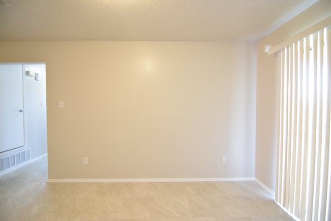 Building Photo - 4403 Fieldcrest Dr
