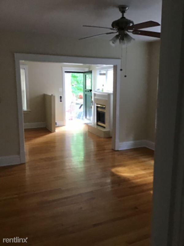 Foto del edificio - 2 br, 1 bath Apartment - 7344 Amherst Pl