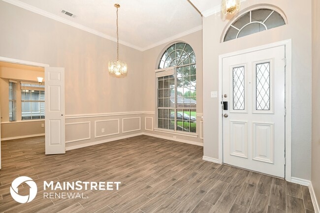 Building Photo - 1450 Cromwell Ct