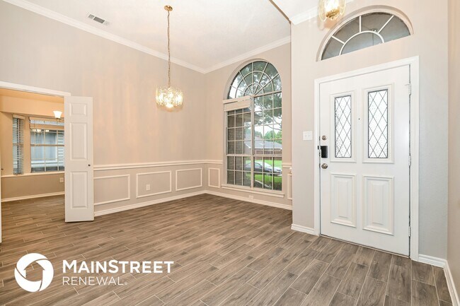 Foto del edificio - 1450 Cromwell Ct