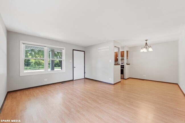 Building Photo - 2310 Oxhill Ct