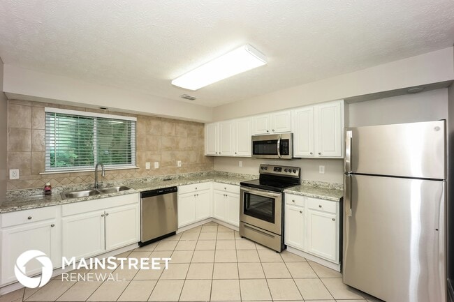 Building Photo - 7426 Dartmouth Ct