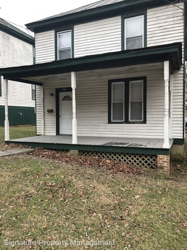 Foto del edificio - 3 br, 2 bath House - 222 W. Nelson Street