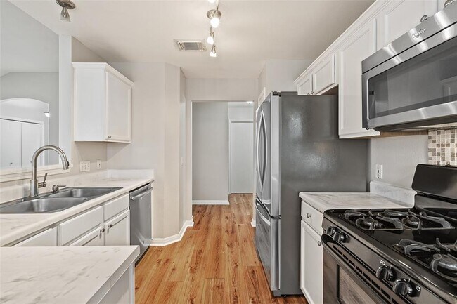 Building Photo - 1105 Rock Rose Ct