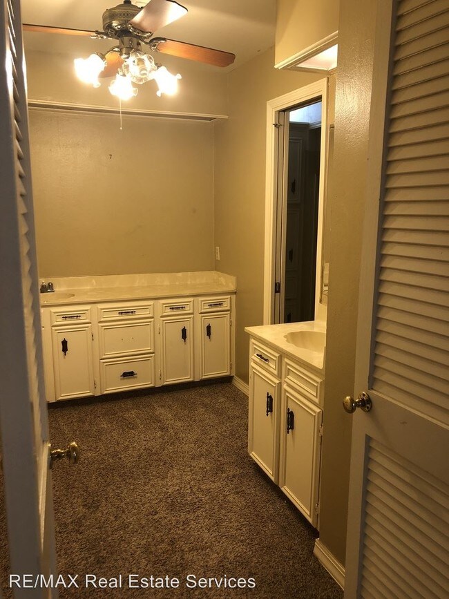 Foto del edificio - 4 br, 3.5 bath House - 517 South Dresden