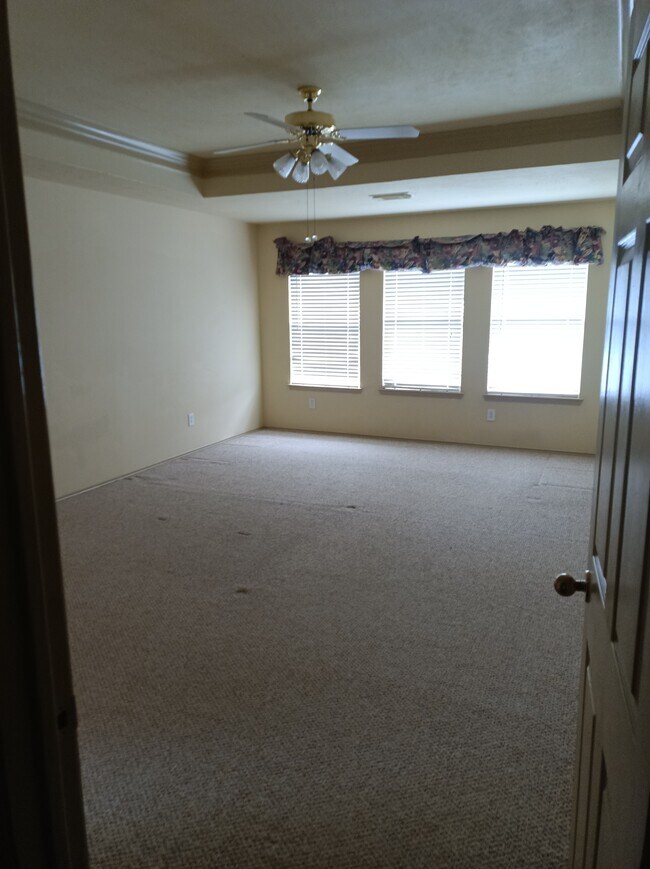 Foto del edificio - 1222 Bluestone Dr