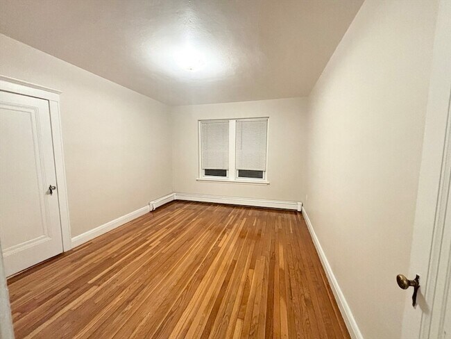 Foto del edificio - 15 Ives St