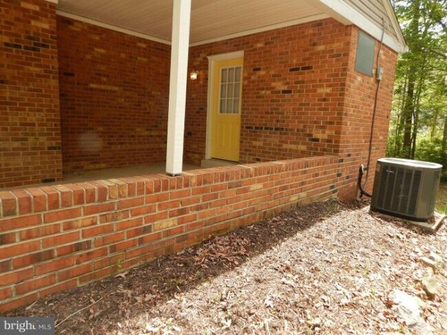 Building Photo - 400 Cooper St