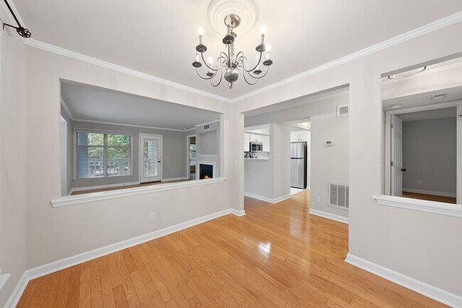 Foto del edificio - 1210-201 Westview Lane