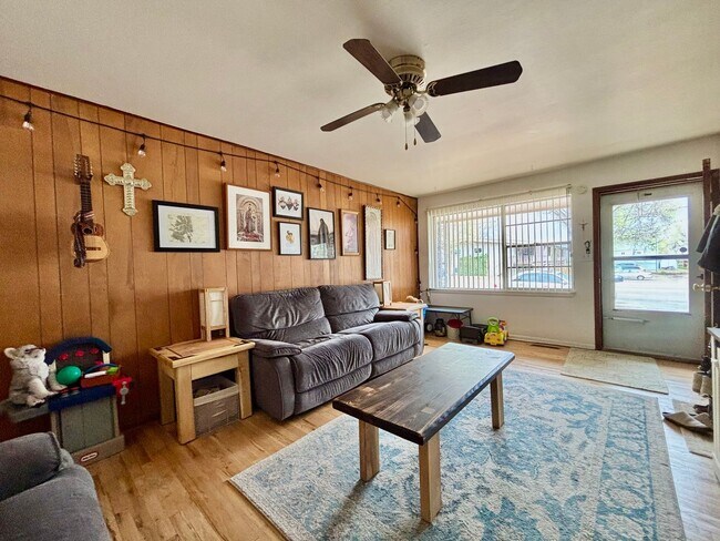 Foto del edificio - Wonderful 2-Bed, 1-Bath Duplex Unit in Fort Collins, CO!