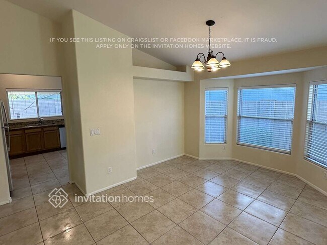 Foto del edificio - 3059 W Lone Cactus Dr