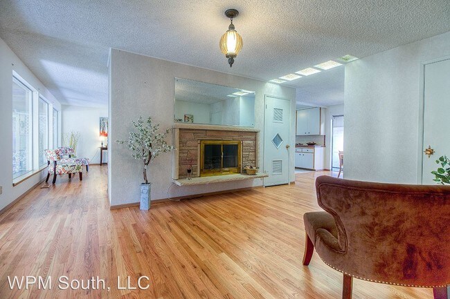 Foto del edificio - 4 br, 2 bath House - 11639 SE 50th PL