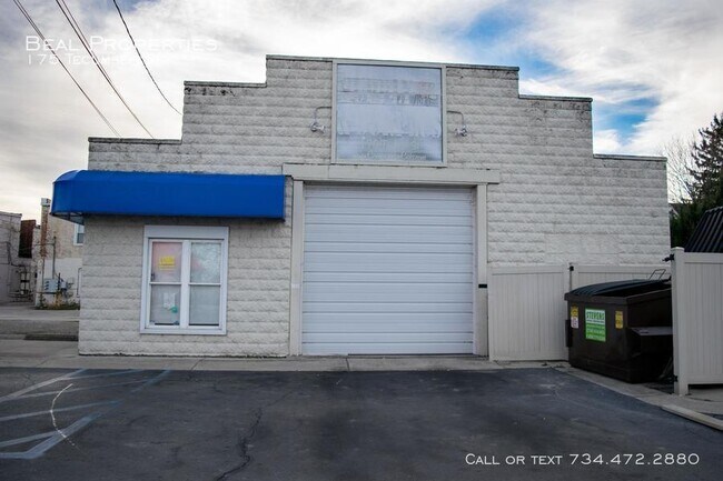 Building Photo - 175 Tecumseh St