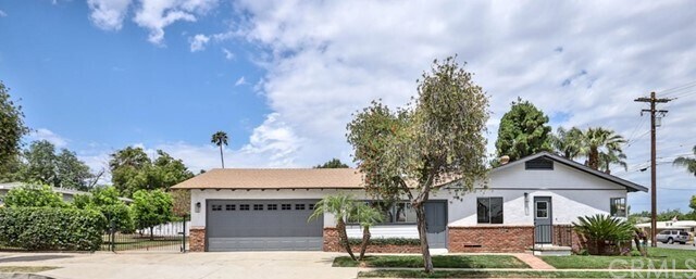Building Photo - 902 W Olive St
