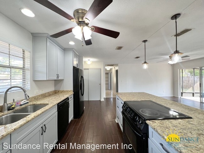 Foto del edificio - 3 br, 2 bath House - 406 Holmes Boulevard