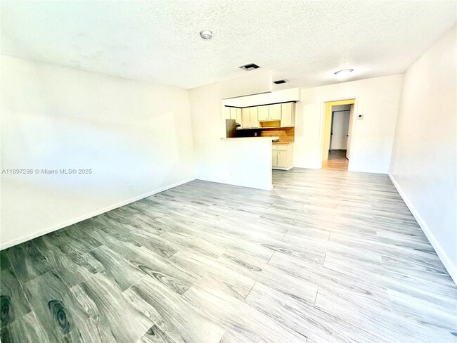 Foto del edificio - 1821 N 17th Ct