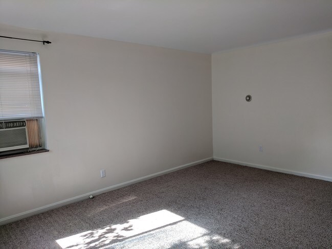 As you first walk in looking to the left - 716 S Ft Thomas Ave