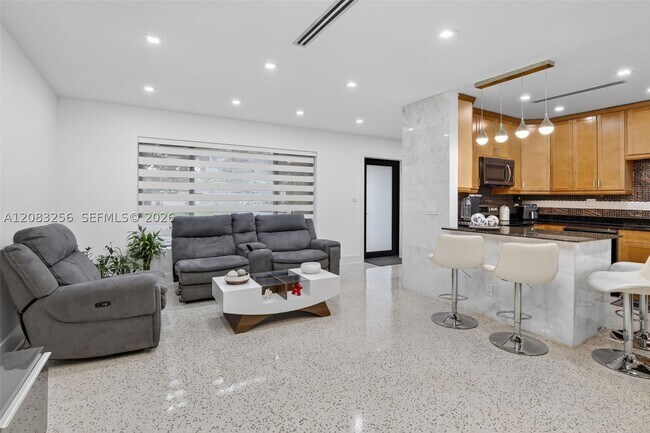 Foto del edificio - 20310 NE 14th Ave