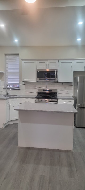 Photo - 258 Apsley St