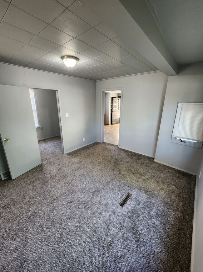 Photo - 1919 Castelar St Apartment