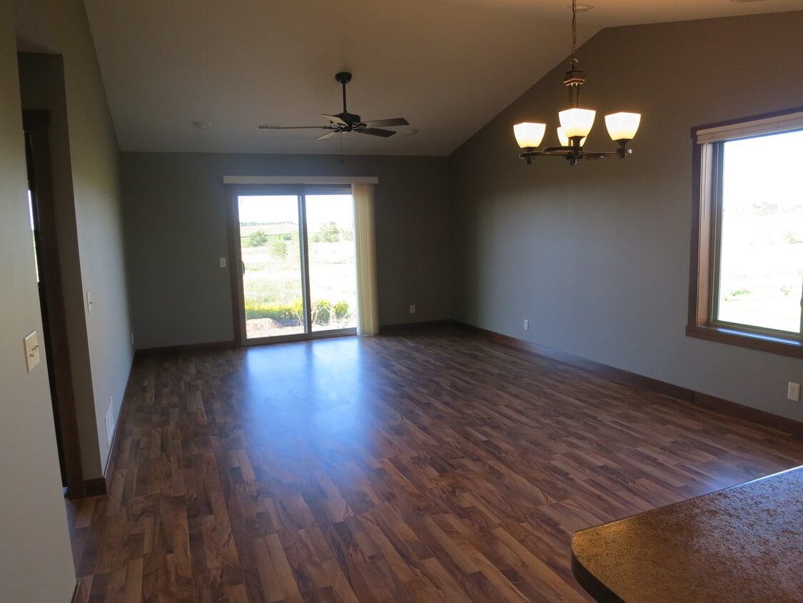 Building Photo - 1729 Ducktail Ct