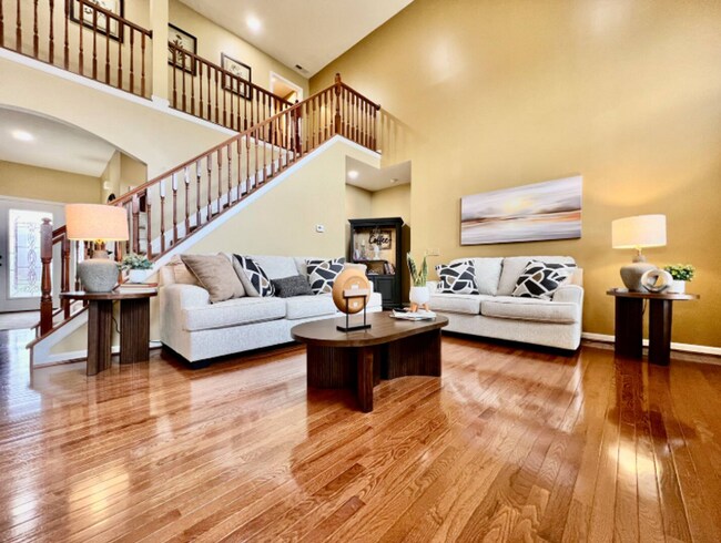 Foto del edificio - Spacious 4 Bedroom with Gameroom