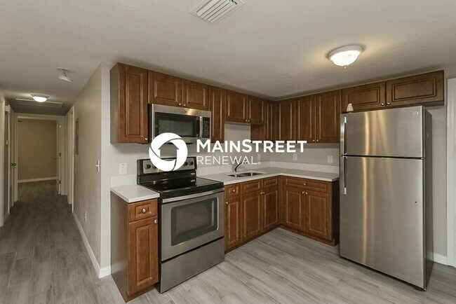 Foto del edificio - 4 Bedroom Pet-Friendly Home in TAMPA, FL with Main Street Renewal