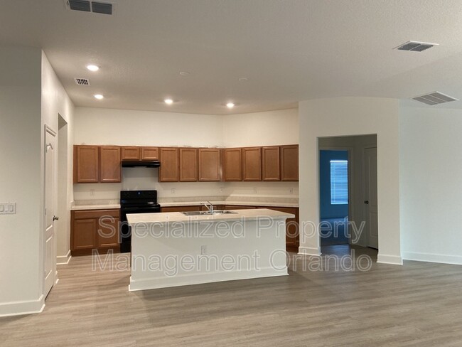 Building Photo - 1383 Pompay Dr