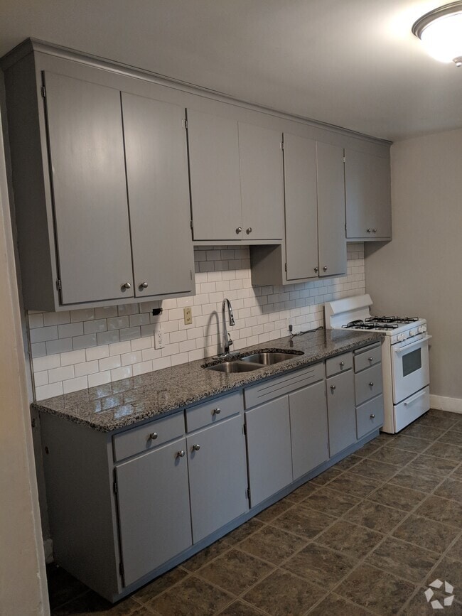Building Photo - 3246 Humboldt Ave S