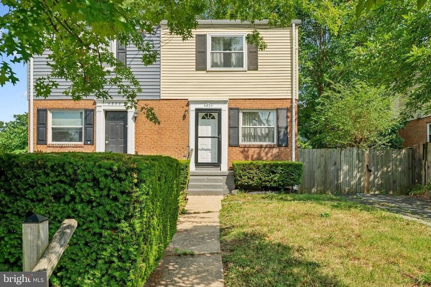 Photo - 5835 Fifer Drive Unit