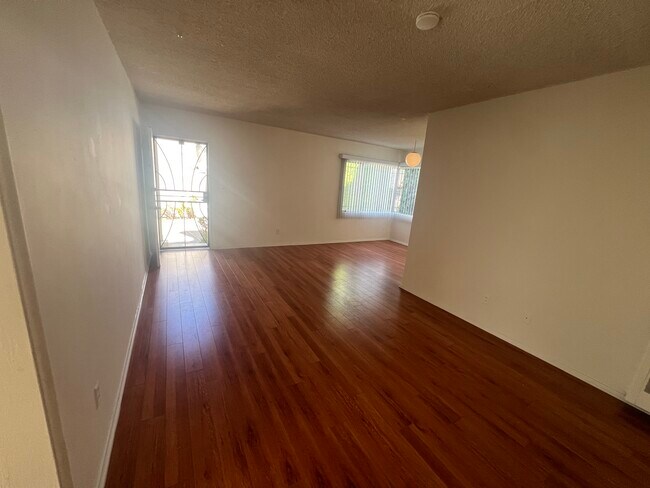 Foto del edificio - 1243 26th St