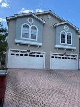 Building Photo - 1500 Lago Vista Blvd