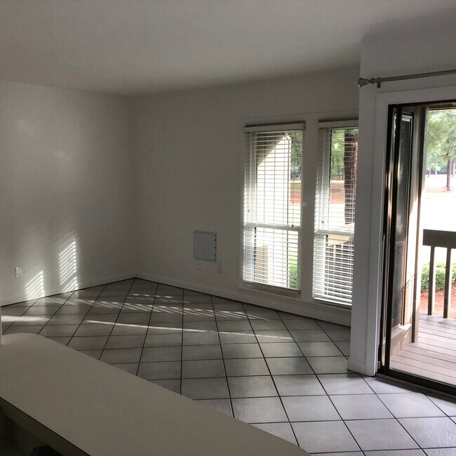 Foto del edificio - 800 St Andrews Dr