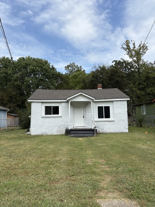 Photo - 611 Belle Vista Ave House