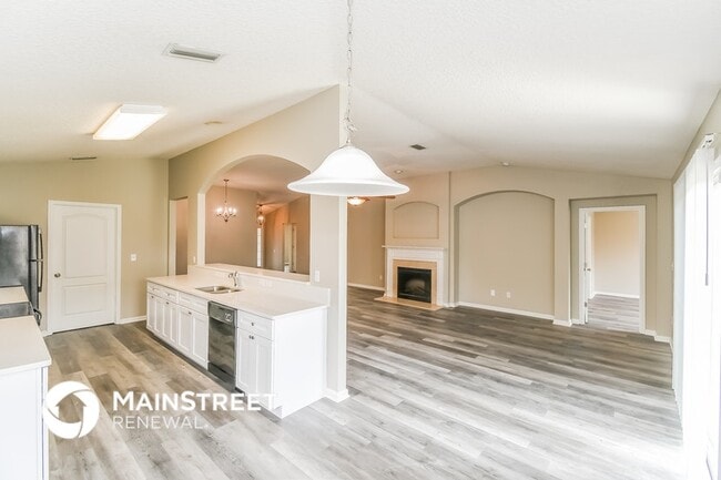 Building Photo - 6478 Silk Leaf Ln