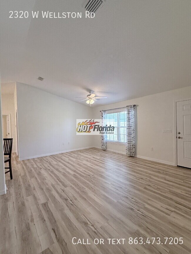 Foto del edificio - 2320 W Wellston Rd