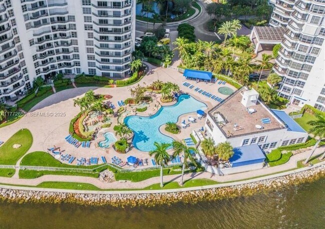 Foto del edificio - 19101 Mystic Pointe Dr