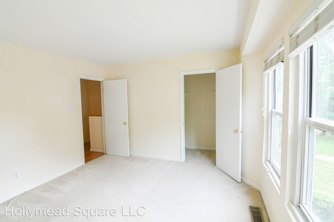 Building Photo - 2 br, 1.5 bath House - 1820 Charles Ct