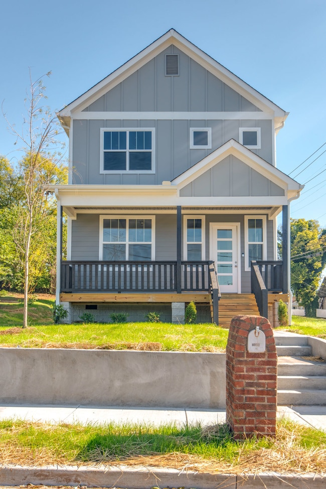 Photo - 2100 15th Ave N House