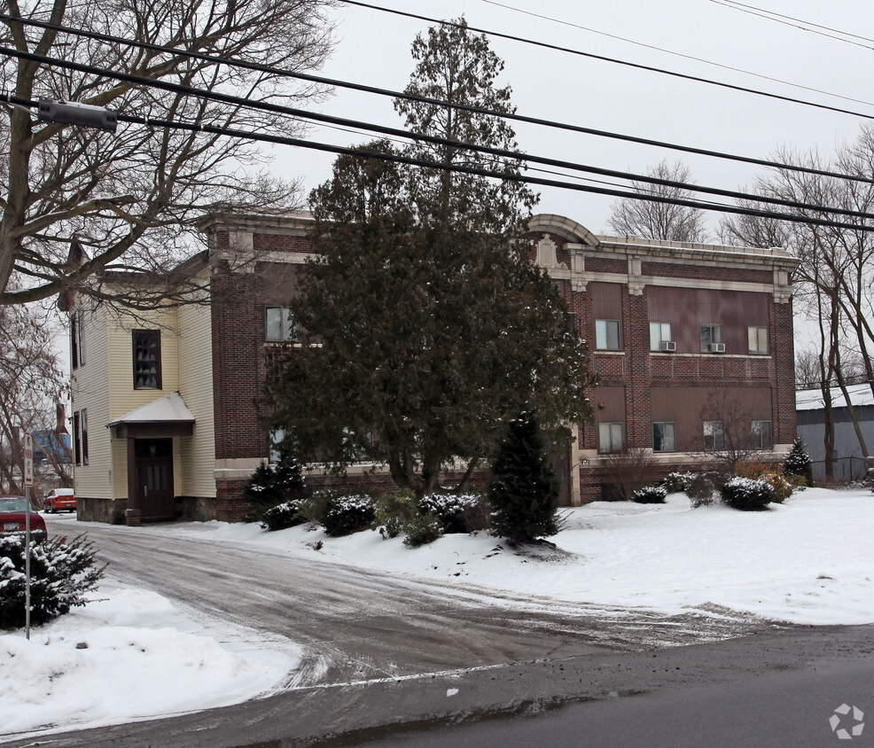 School House Apartments - Landmark Apartments