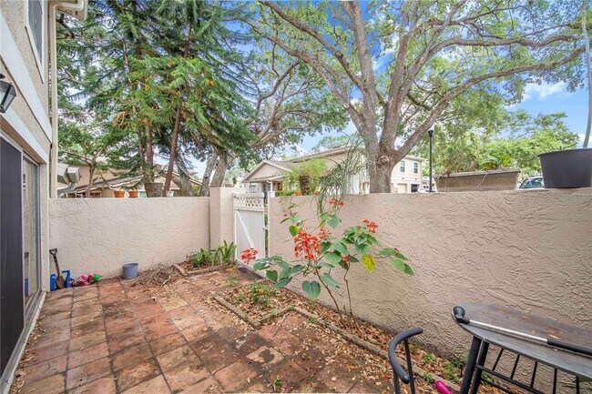 Foto del edificio - 11857 Northtrail Ave