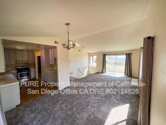 Building Photo - 2148 Skyview Glen