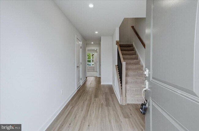 Building Photo - 101 Marlow Ct